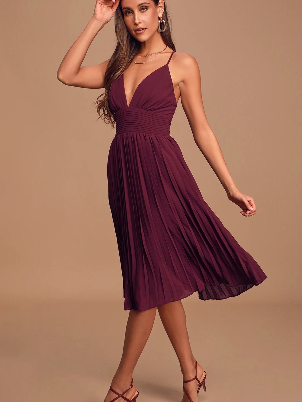 Lulus V-Neck Pleated Midi Dress in Burgundy